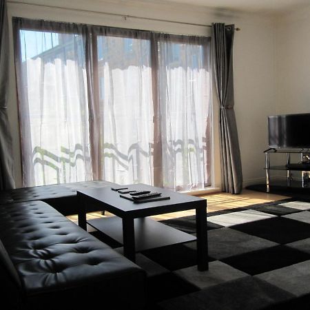 Cozy Off Road 2 Bedroom Cottage Apartment With Free Wi-Fi And Private Parking Glasgow Exterior foto