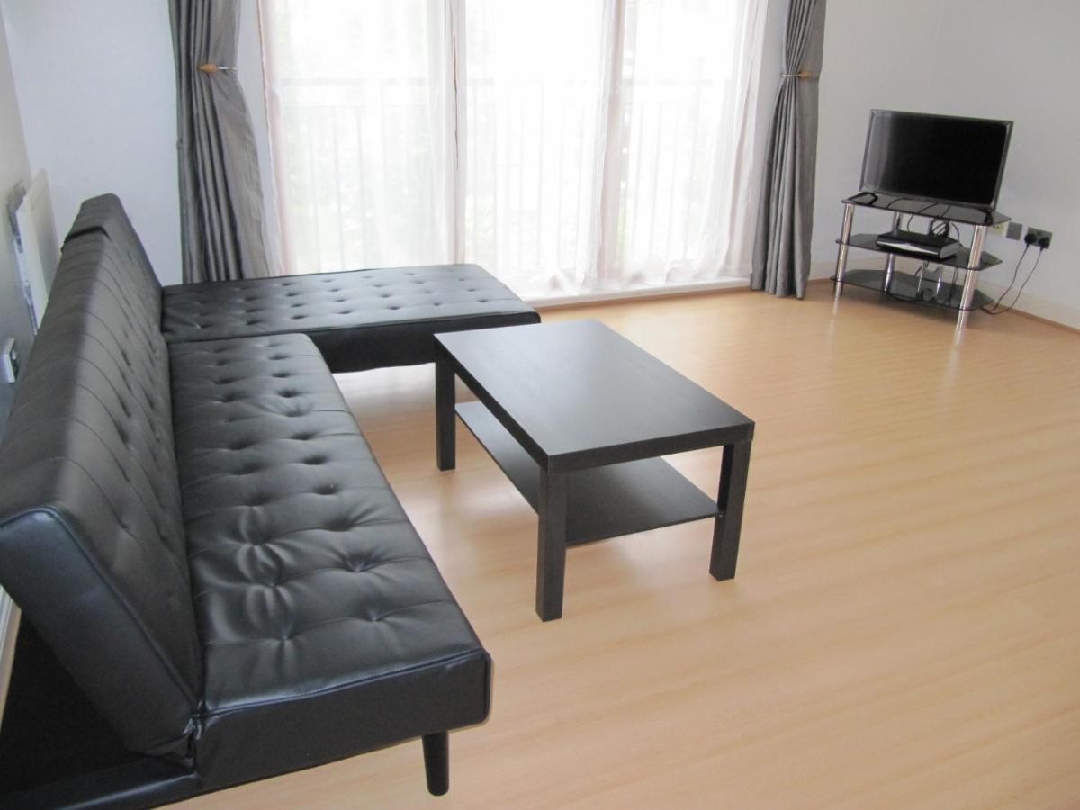 Cozy Off Road 2 Bedroom Cottage Apartment With Free Wi-Fi And Private Parking Glasgow Exterior foto