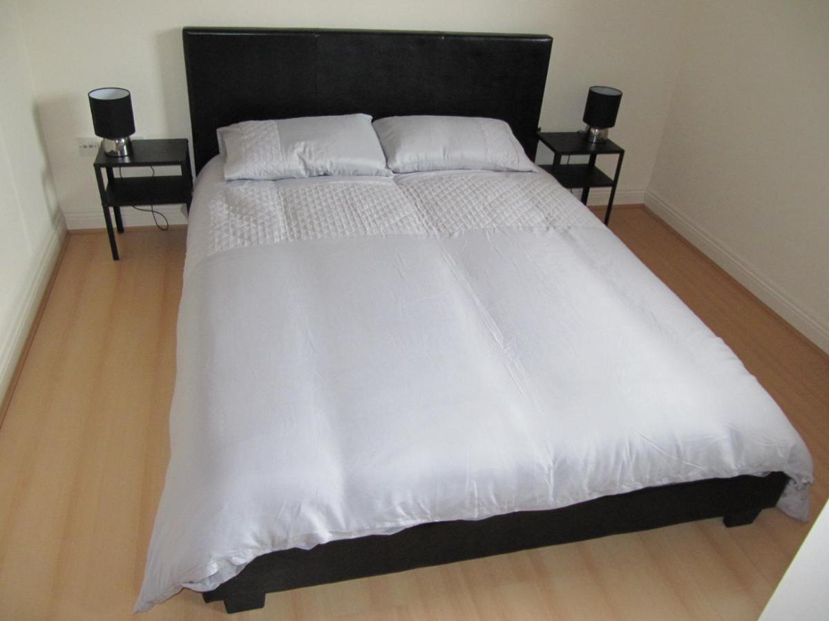 Cozy Off Road 2 Bedroom Cottage Apartment With Free Wi-Fi And Private Parking Glasgow Exterior foto