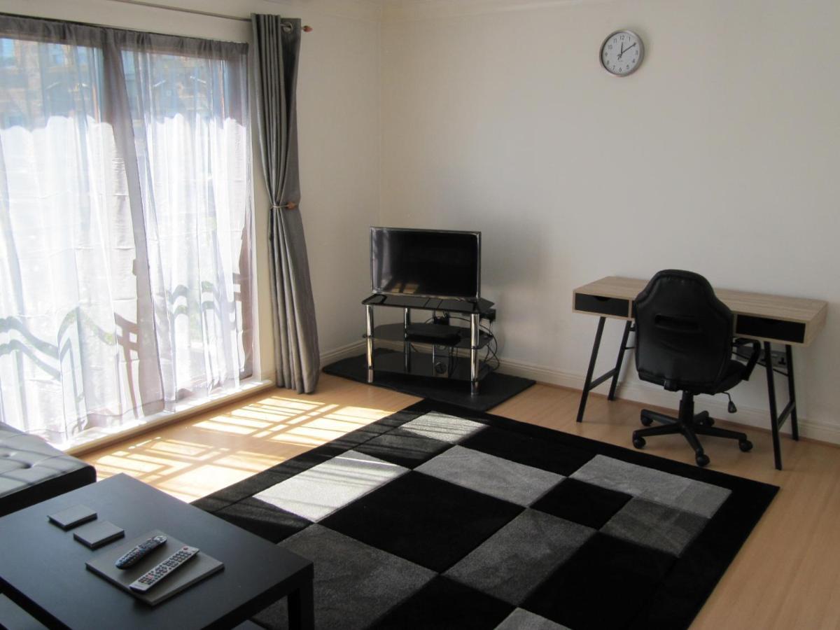 Cozy Off Road 2 Bedroom Cottage Apartment With Free Wi-Fi And Private Parking Glasgow Exterior foto