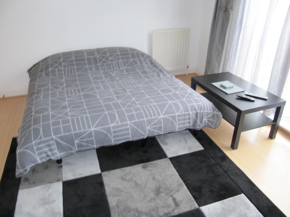 Cozy Off Road 2 Bedroom Cottage Apartment With Free Wi-Fi And Private Parking Glasgow Exterior foto