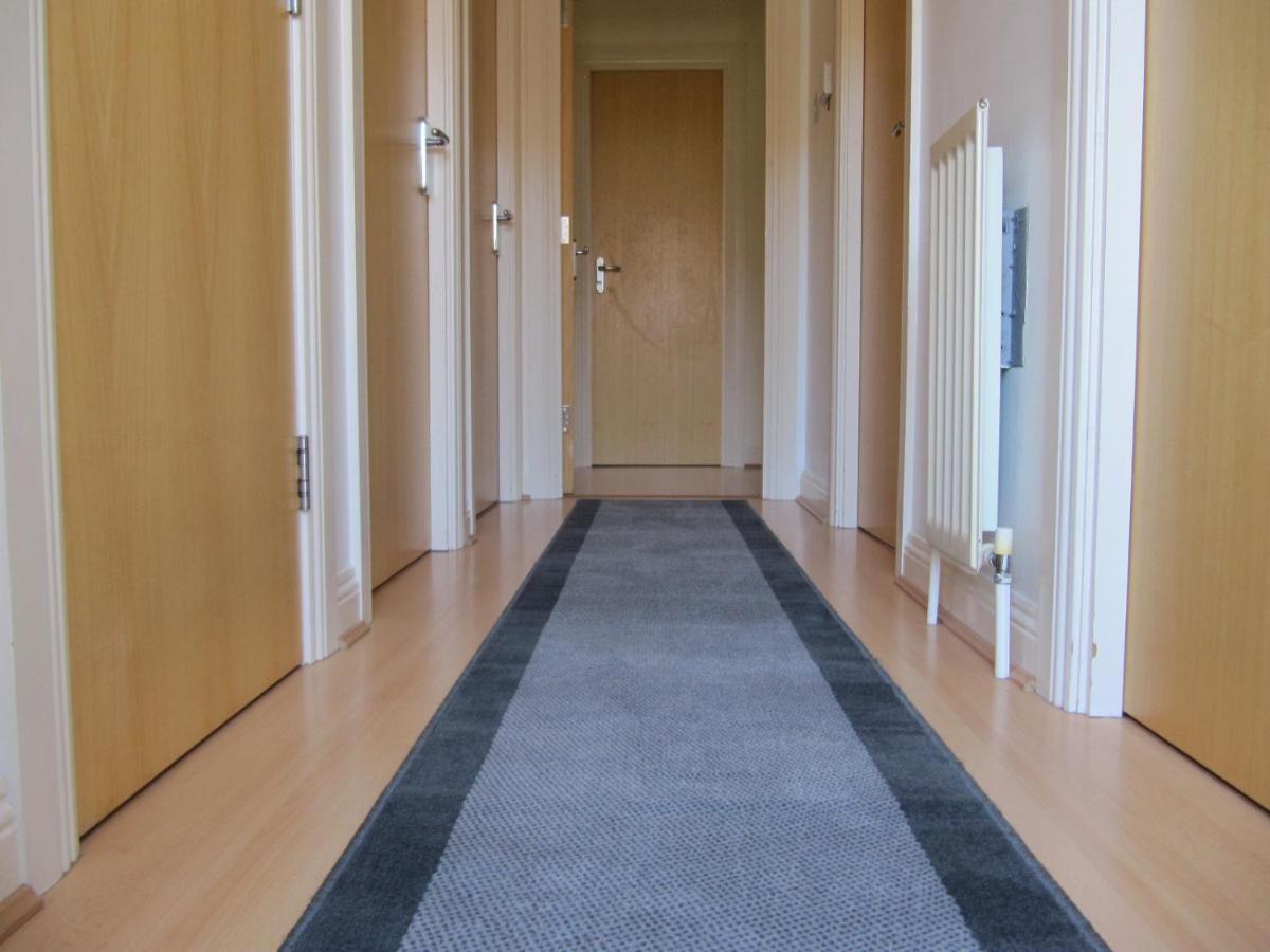 Cozy Off Road 2 Bedroom Cottage Apartment With Free Wi-Fi And Private Parking Glasgow Exterior foto